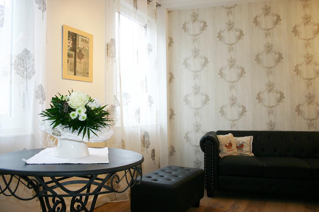 Apartment Koenigstrasse Bad Bergzabern Chambre photo